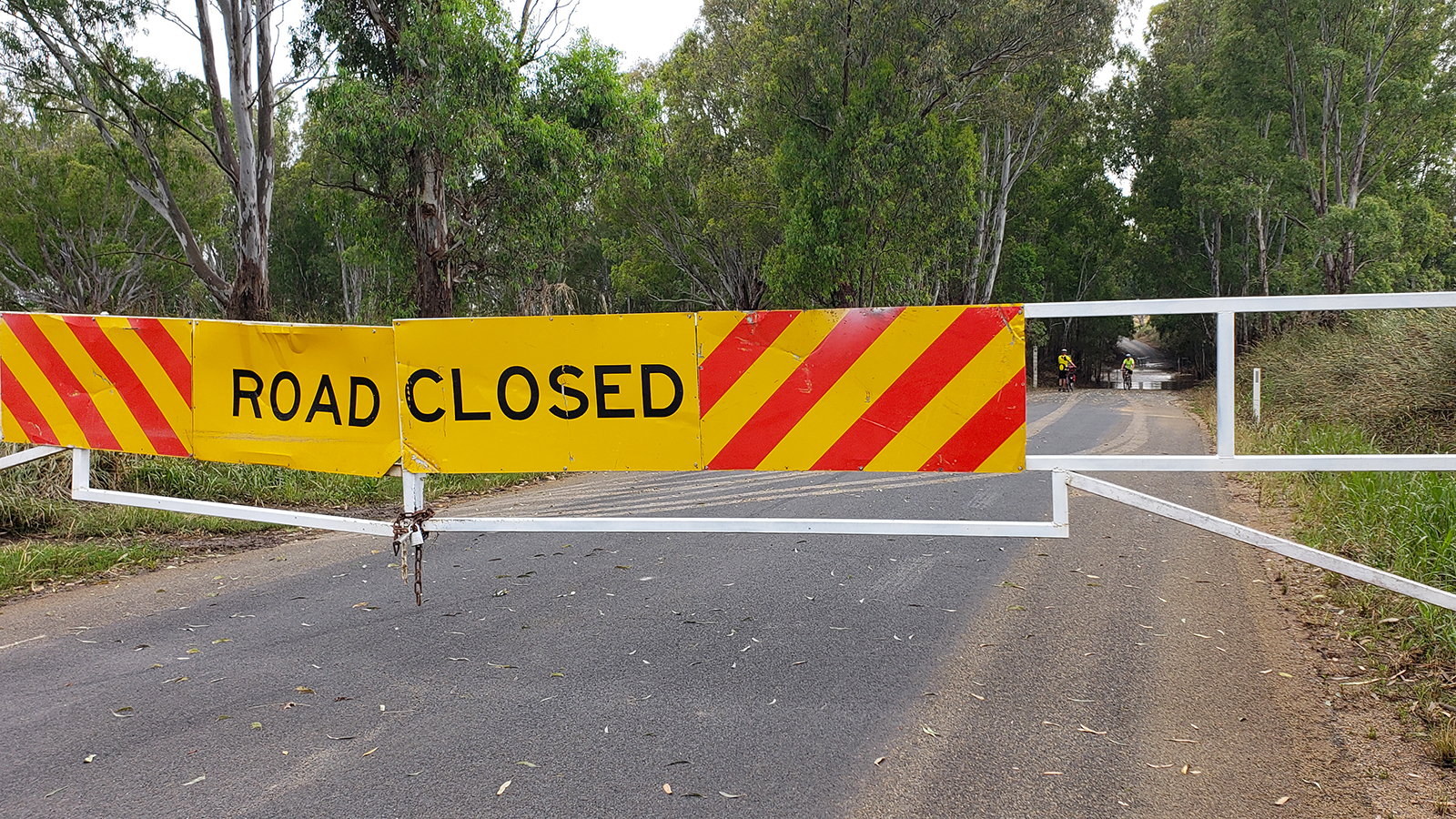 A flooded Lachlan River turned a 70km day into a 100km day!